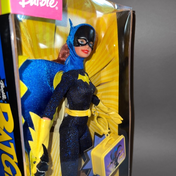 Retro Batgirl 12" Doll - Picture 6 of 12